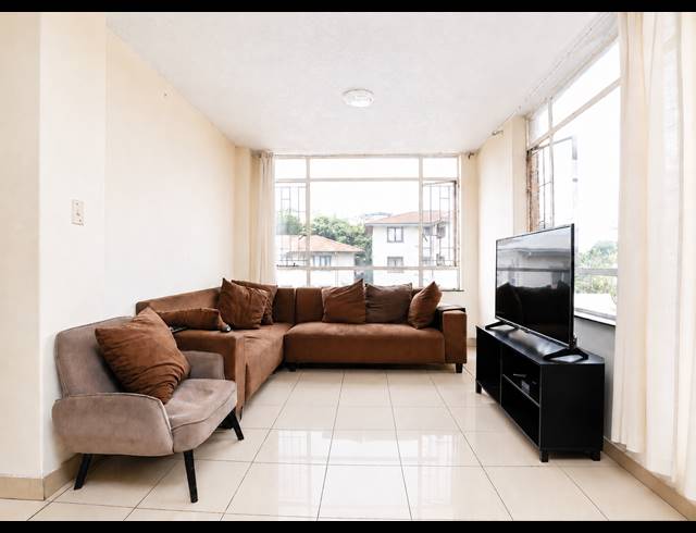 2 BEDROOM APARTMENT FOR SALE IN ESSENWOOD